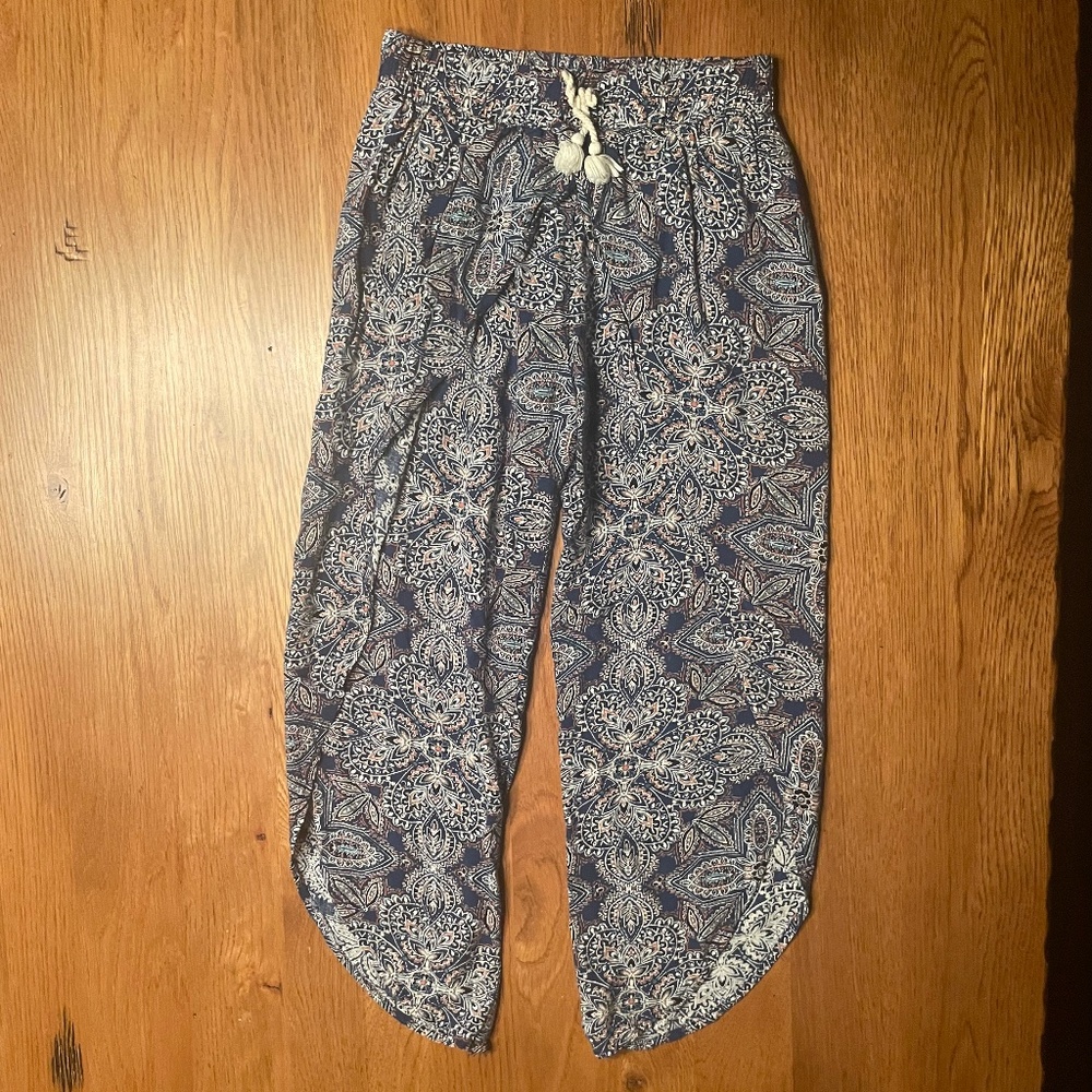 Art Class Flowy Split Front Pants Size M(7-8)